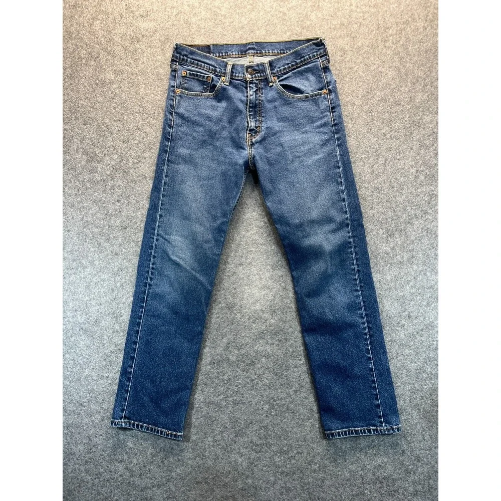 Levis Jeans Men's 32x30‎ 505 Regular Fit Straight Leg Medium Blue Denim Jeans